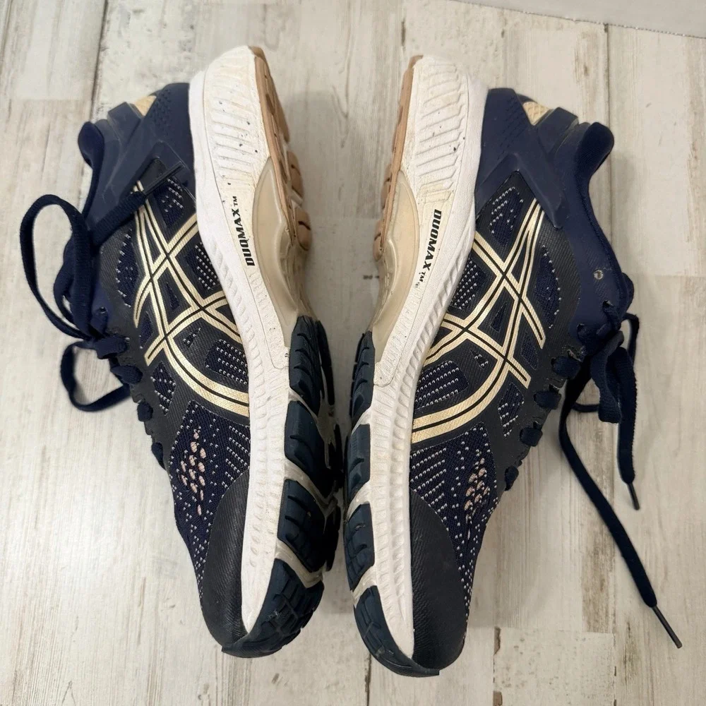 Asics size 226